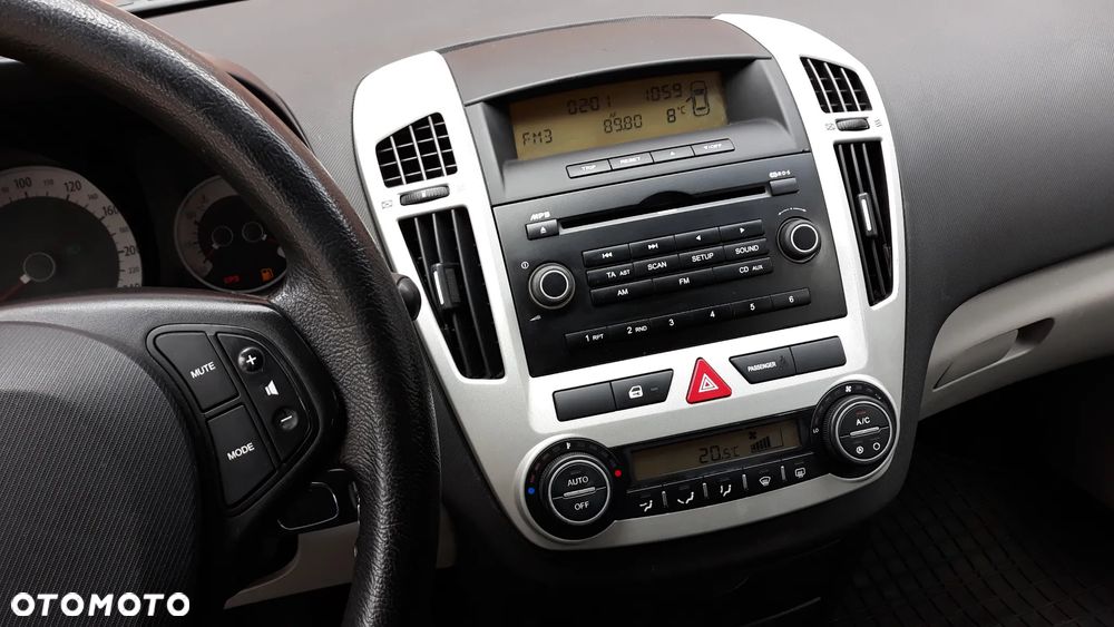 Kia Ceed 1.4 Comfort - 28
