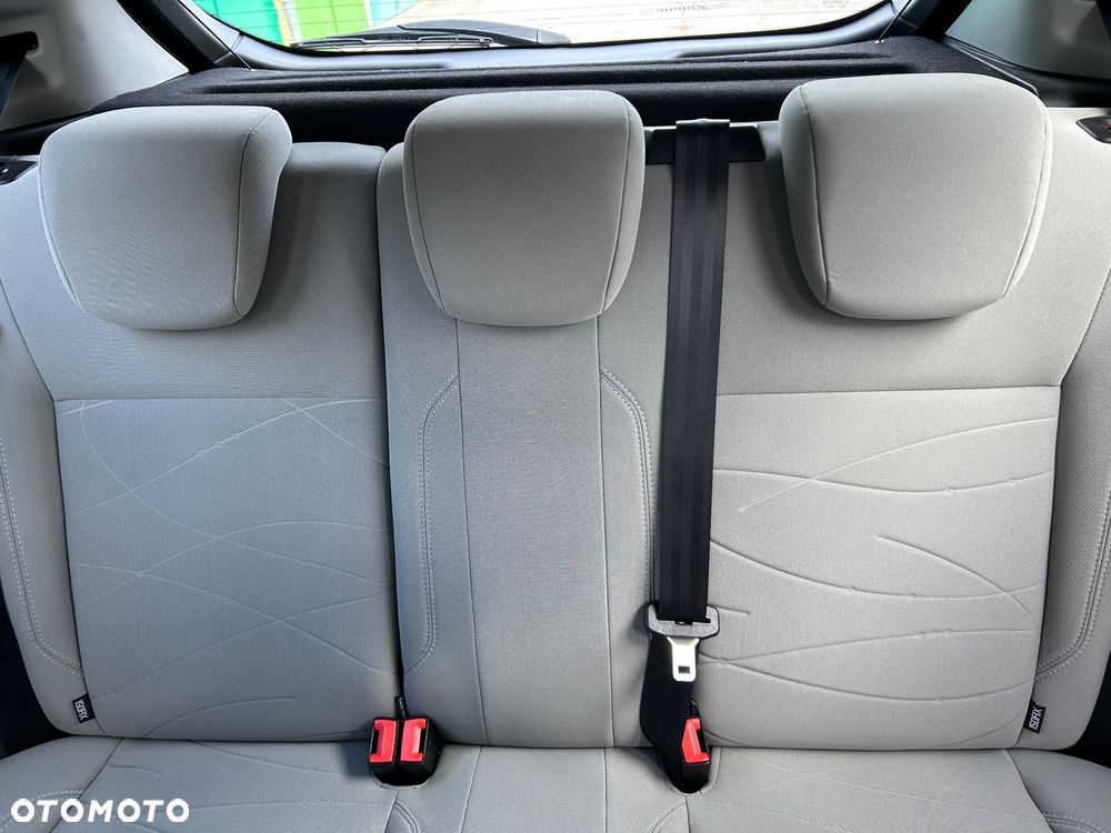 Ford Fiesta 1.4 Trend - 13