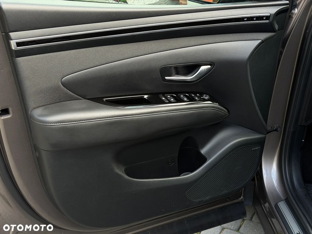 Hyundai Tucson 1.6 T-GDi HEV Platinum 4WD - 35