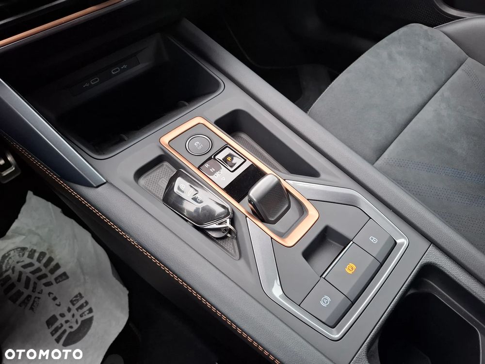 Cupra Formentor 1.5 eTSI mHEV DSG - 35