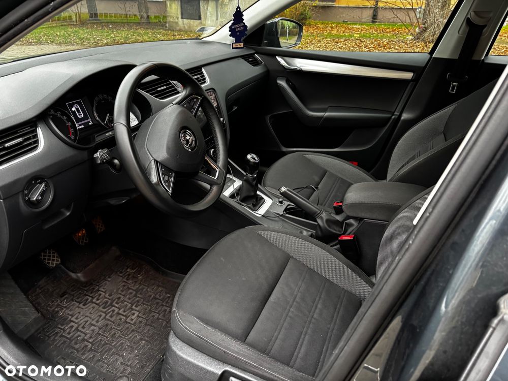 Skoda Octavia 1.6 TDI Ambition - 4