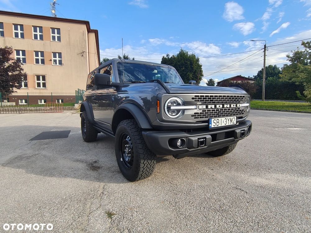Ford Bronco - 17
