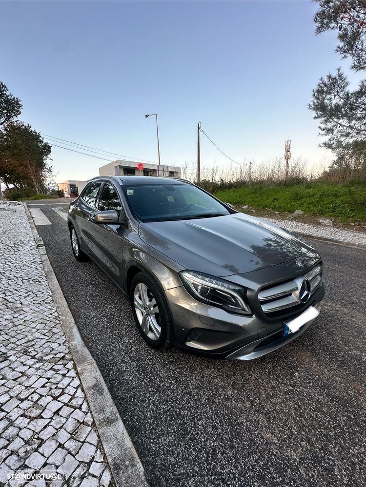 Mercedes-Benz GLA 180 (CDI) d Urban - 3