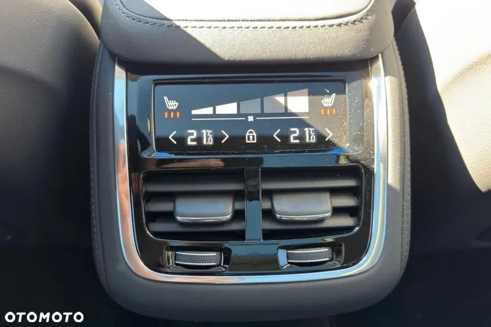 Volvo XC 90 B5 B AWD Core - 20