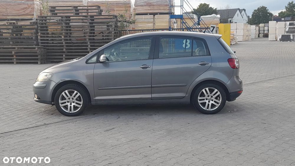 Volkswagen Golf Plus 2.0 TDI Trendline DSG - 9