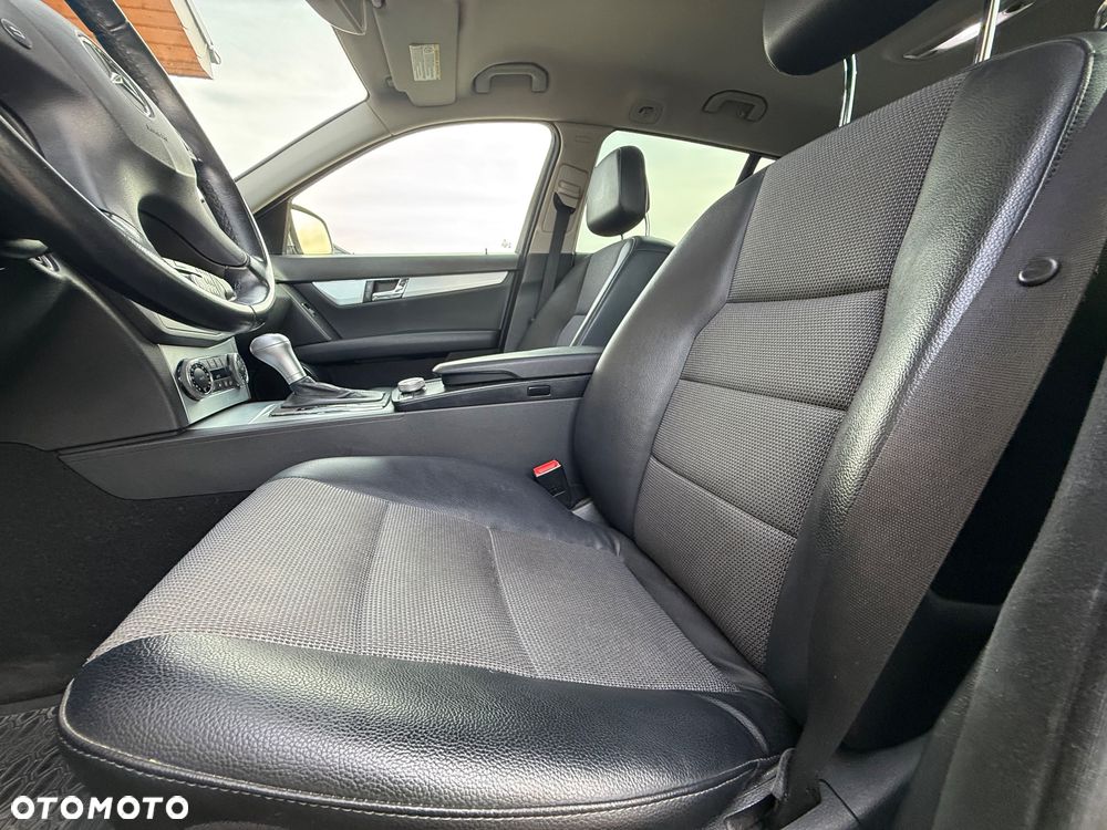 Mercedes-Benz Klasa C 200 CDI DPF Automatik Avantgarde - 13