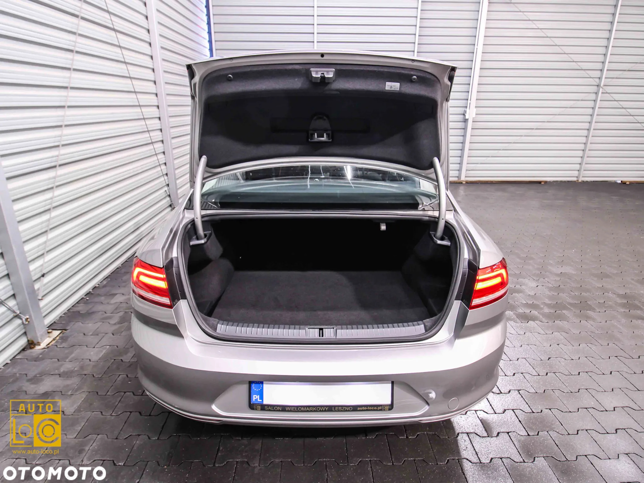 Volkswagen Passat 1.4 TSI BMT Trendline - 13