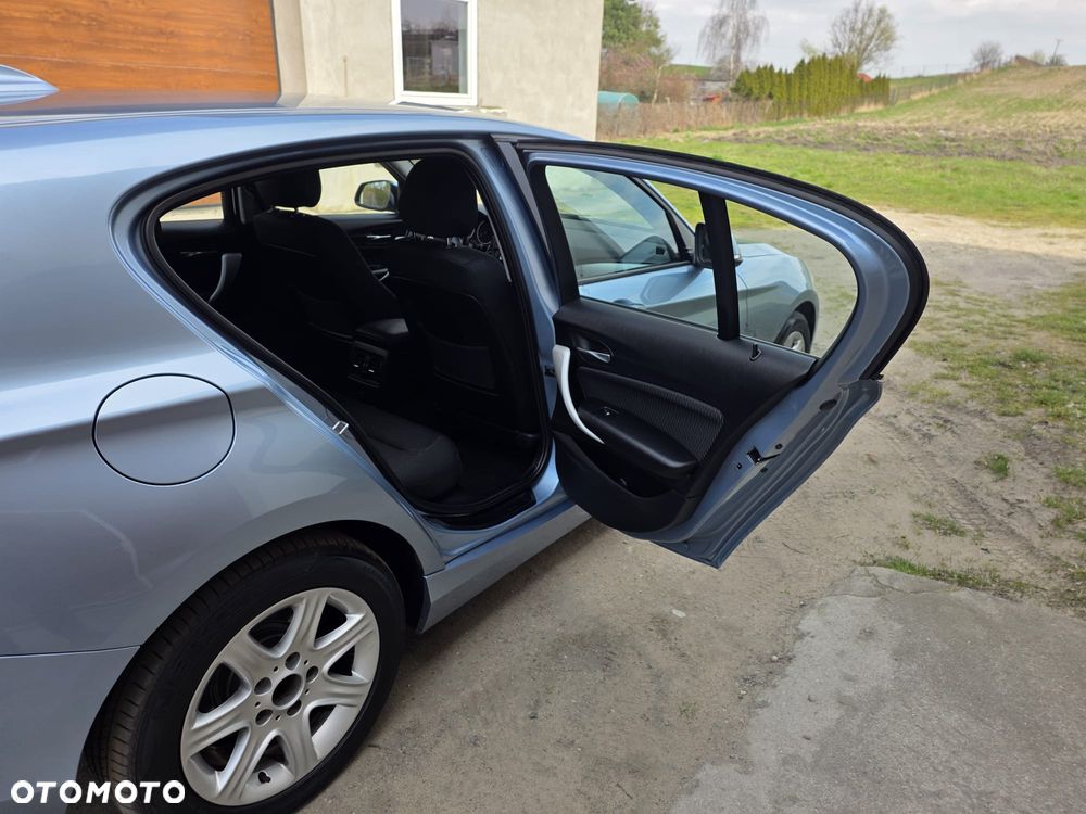 BMW Seria 1 116i - 12