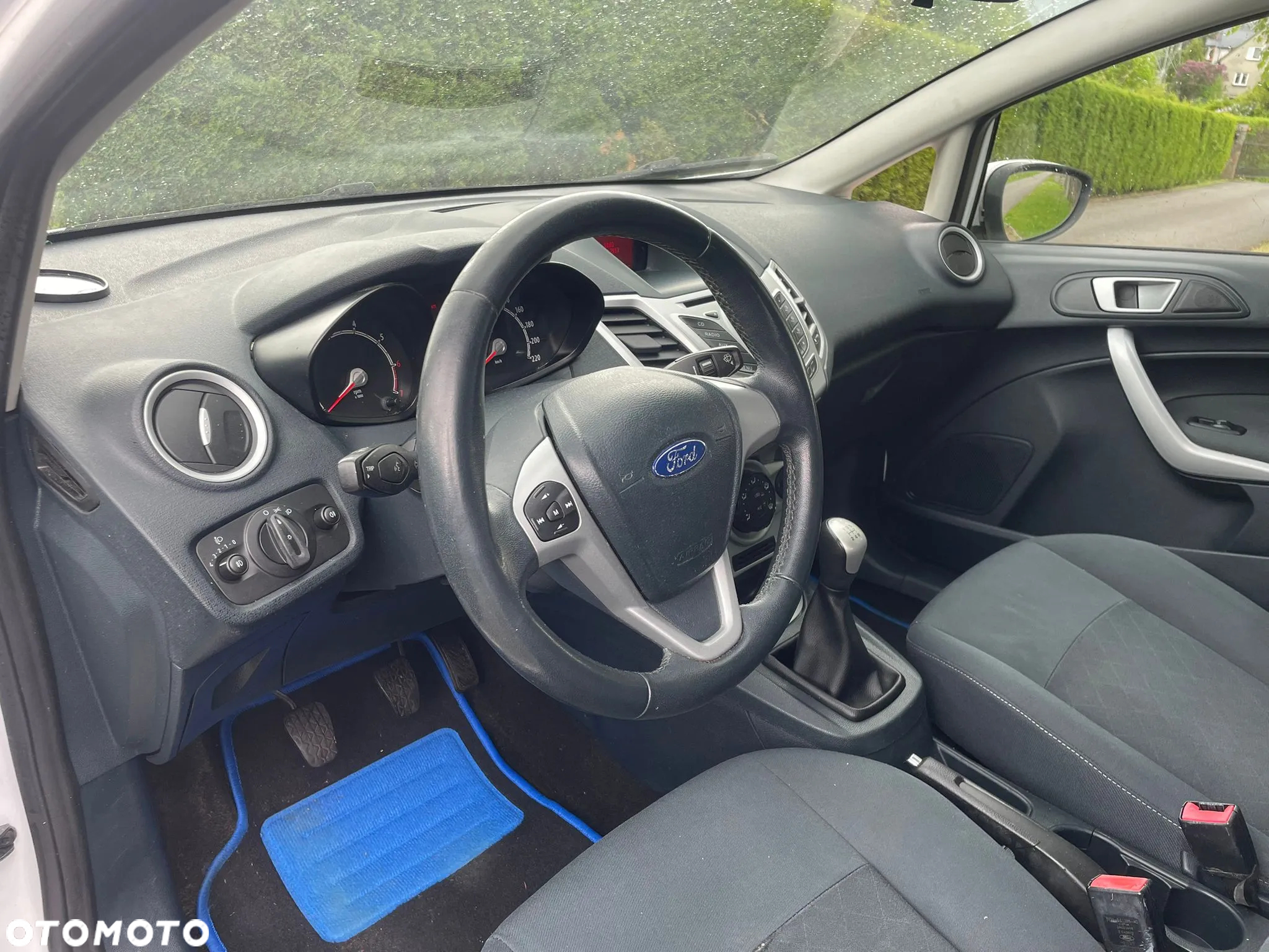Ford Fiesta - 12