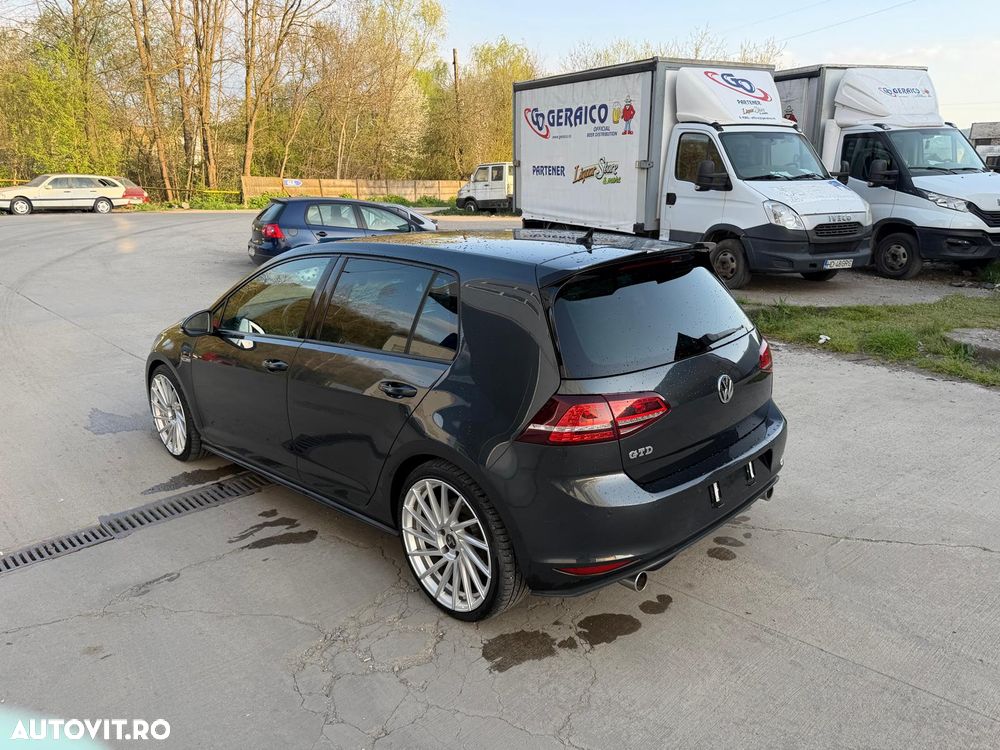Volkswagen Golf GTD (BlueMotion Technology) DSG - 7