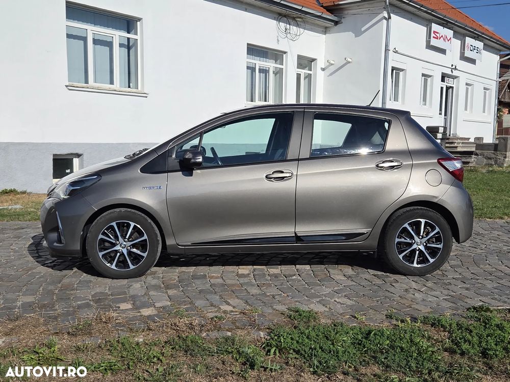 Toyota Yaris 1.5 VVT-i HSD Dynamic - 7