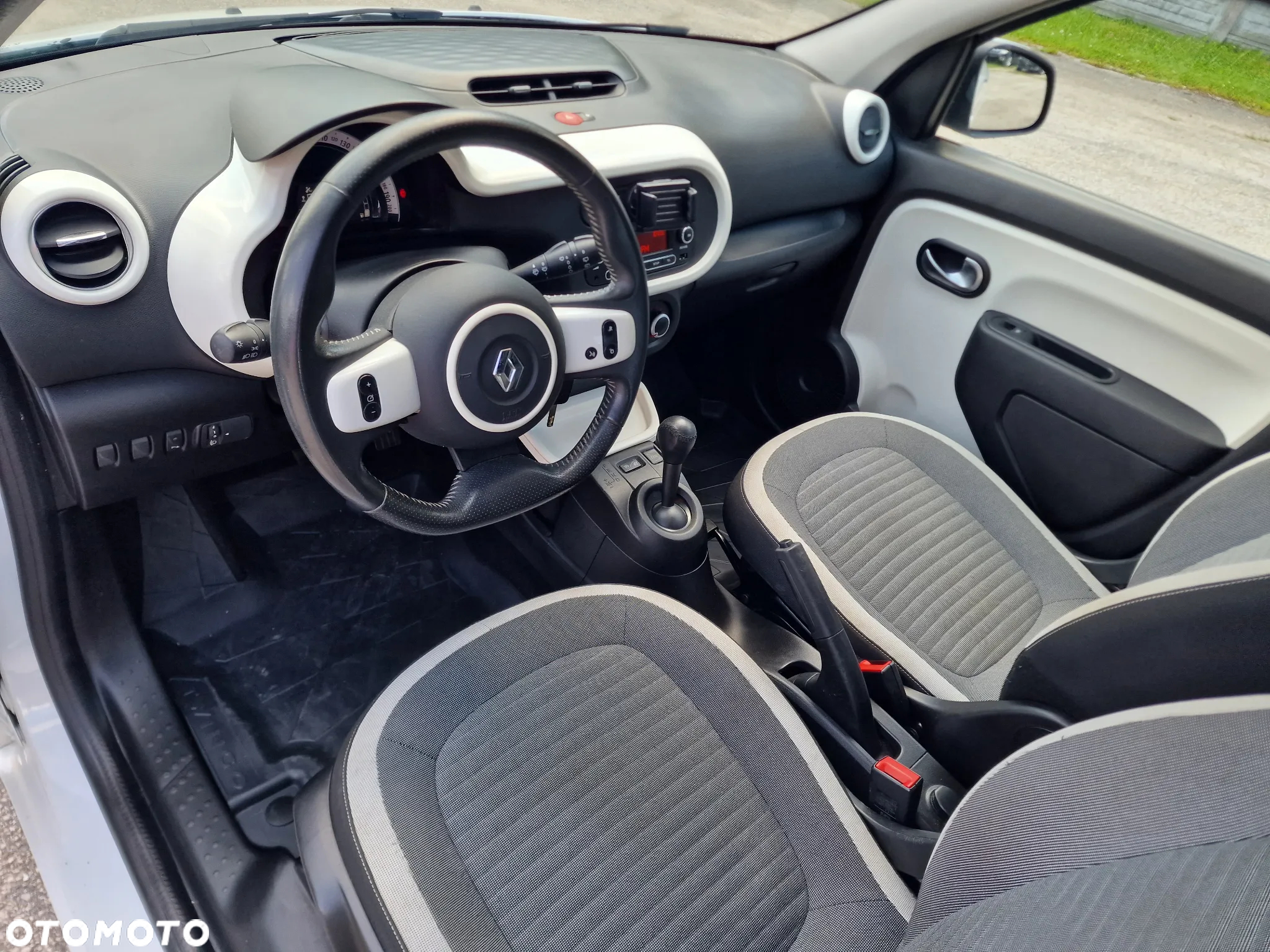 Renault Twingo ENERGY TCe 90 EDC Cosmic - 15