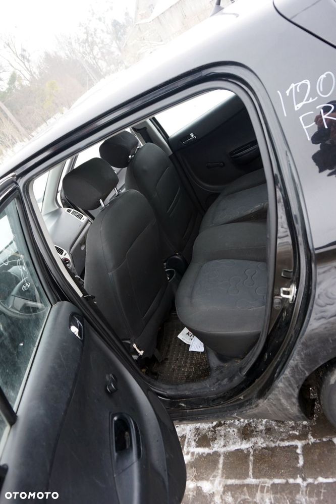 HYUNDAI I20 I 5D HB 2011 FR 1.2 16V G4LA 78KM CZARNY na części - 12