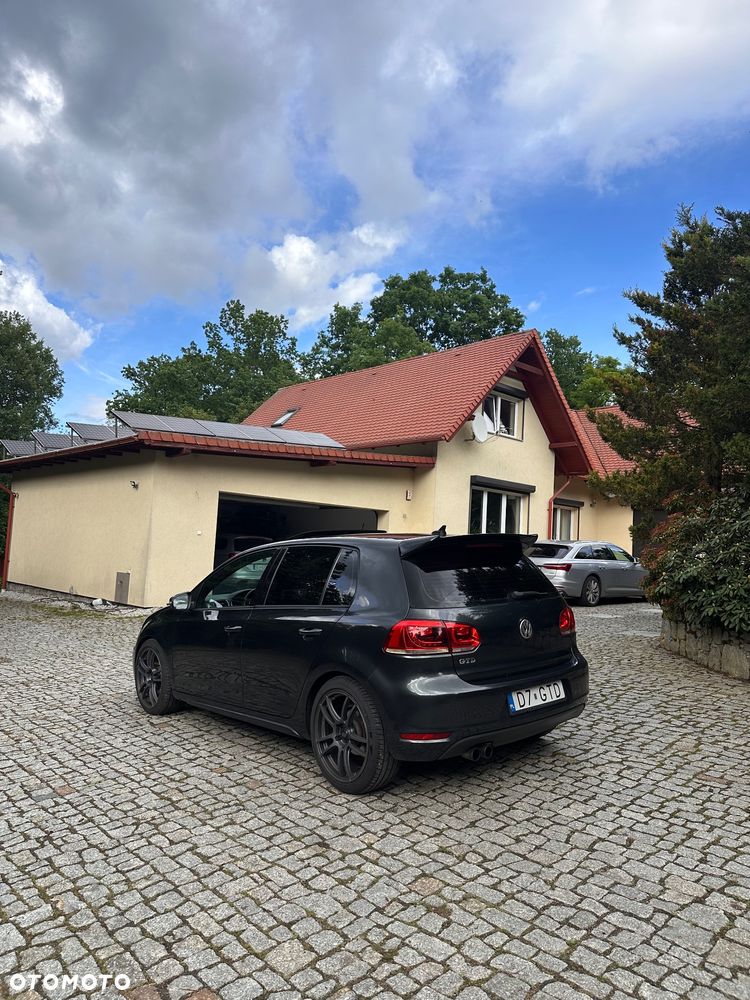 Volkswagen Golf - 3