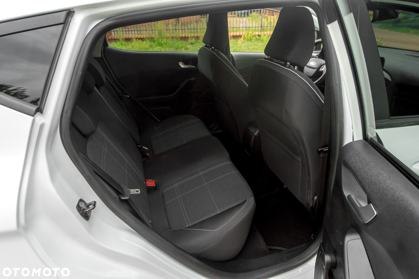 Ford Fiesta 1.0 EcoBoost S&S TITANIUM - 34