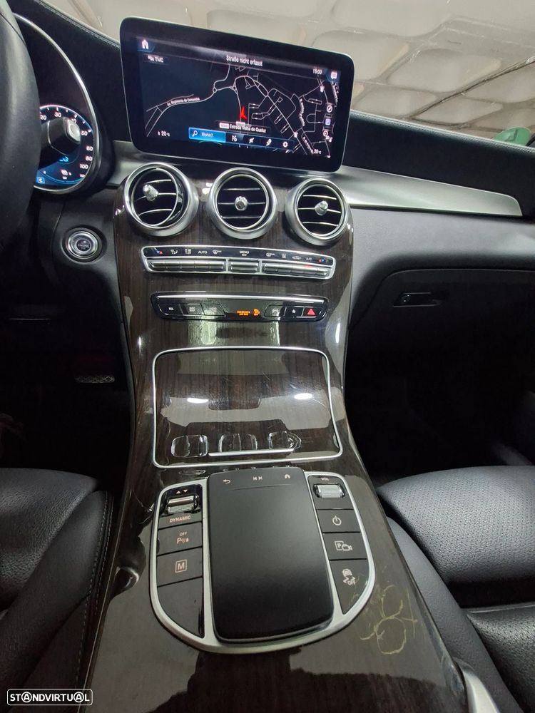 Mercedes-Benz GLC 300 de Coupe 4Matic 9G-TRONIC AMG Line - 12