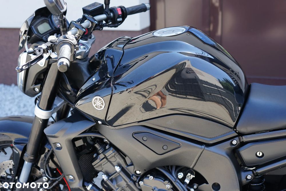 Yamaha FZ - 29