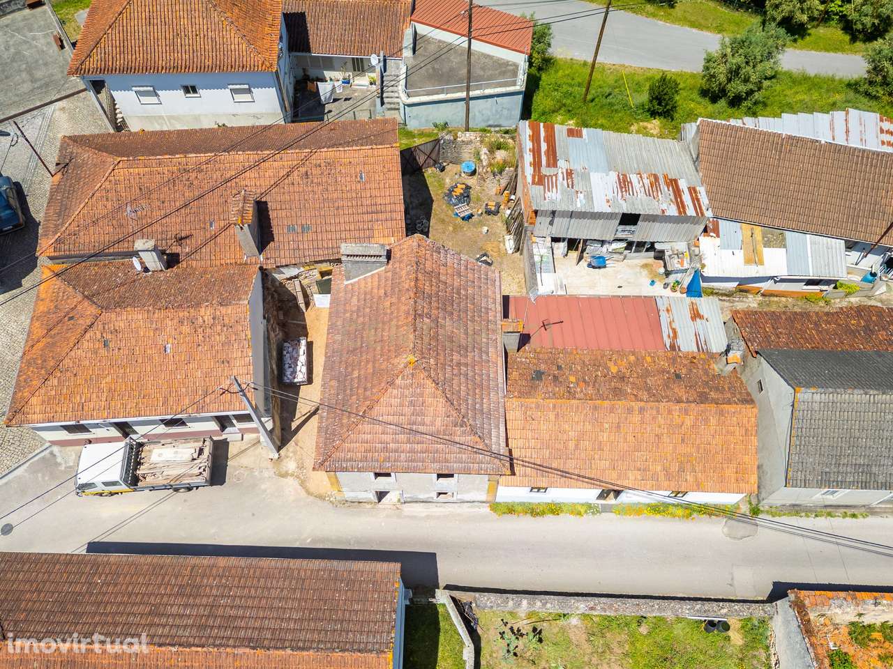 Moradia para Recuperar - Grande imagem: 4/8