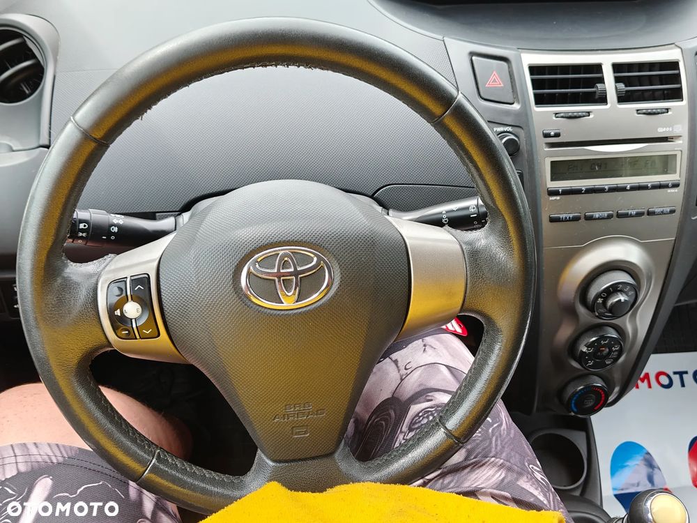 Toyota Yaris 1.33 Dynamic - 20