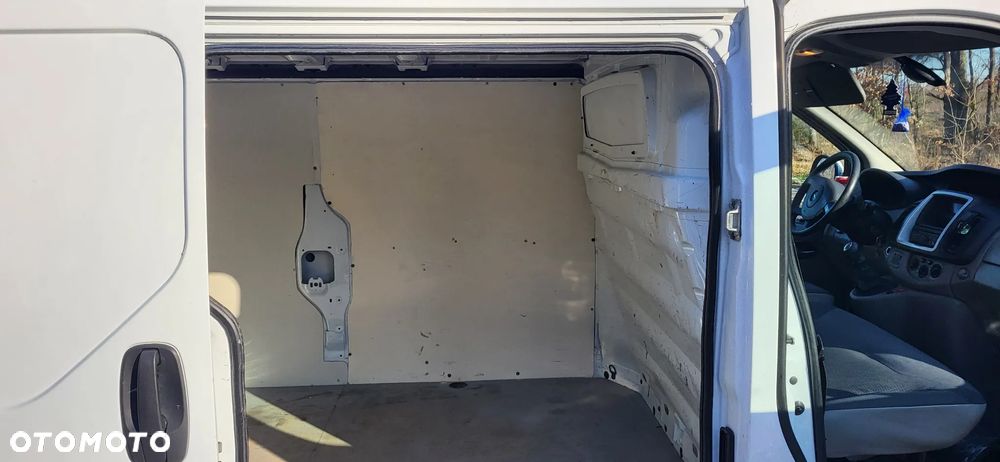 Opel Vivaro - 9