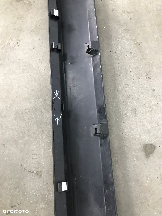 Nakładka progu Opel Crossland X 17r.- prawa listwa próg zewnętrzny 13482064 - 13