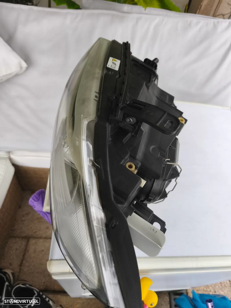 Farol esquerdo bi-xenon Led BMW e82 E87 serie 1 - 7