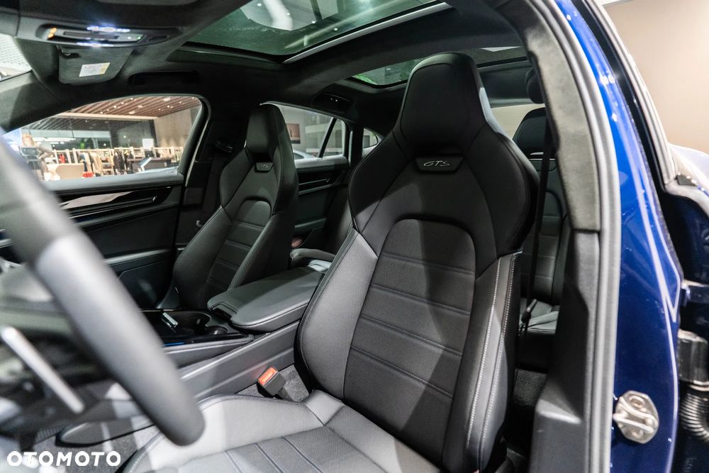 Porsche Panamera - 12