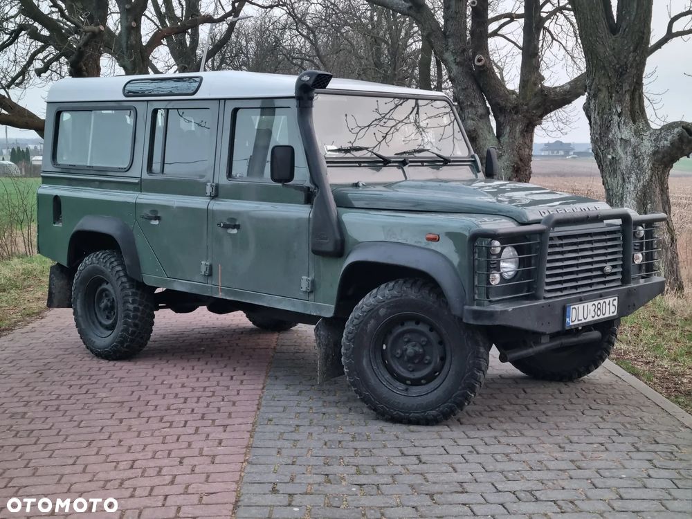 Land Rover Defender - 3
