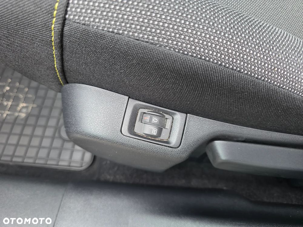 Citroën C3 1.2 PureTech Shine - 9