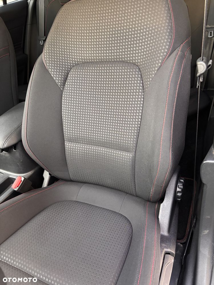 Ford Focus 1.0 EcoBoost ST-Line - 19