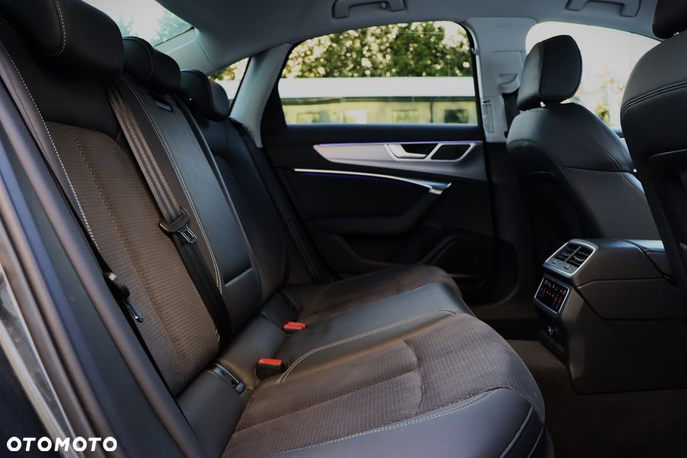 Audi A6 Avant 55 TFSI e quattro S tronic S line - 24