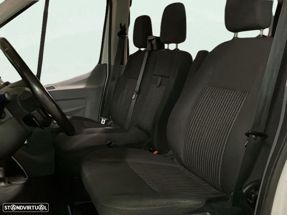 Ford Transit - 12