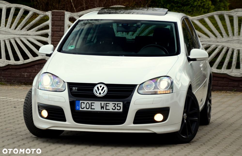 Volkswagen Golf - 4