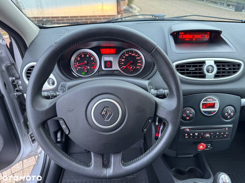 Renault Clio 1.2 TCE Authentique - 32