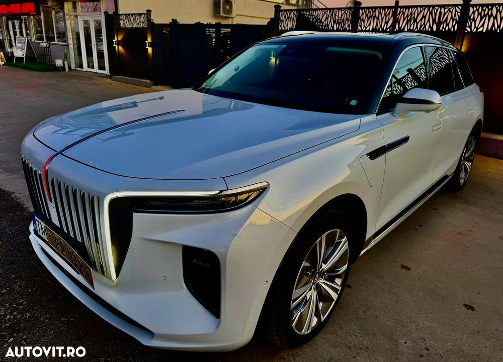 Hongqi E-HS9 - 4