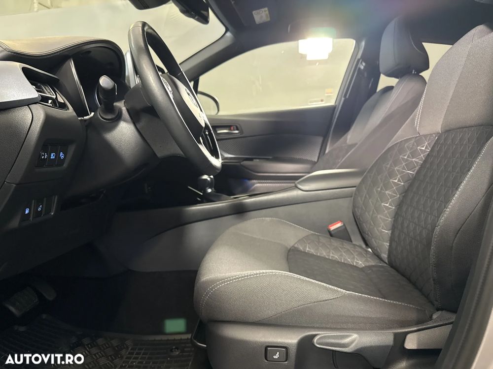 Toyota C-HR - 23