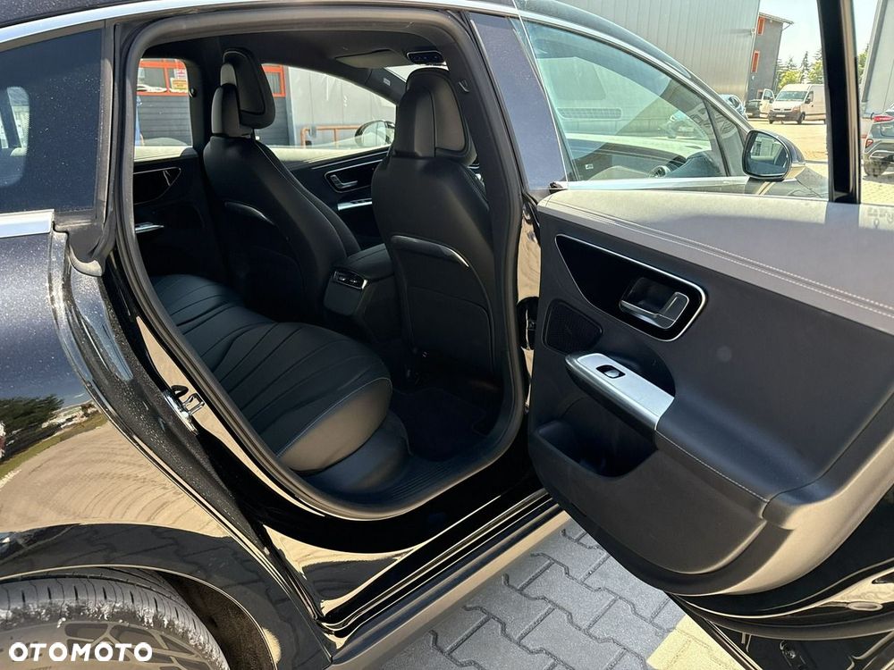Mercedes-Benz EQE 350+ 90.5kWh Electric Art - 17