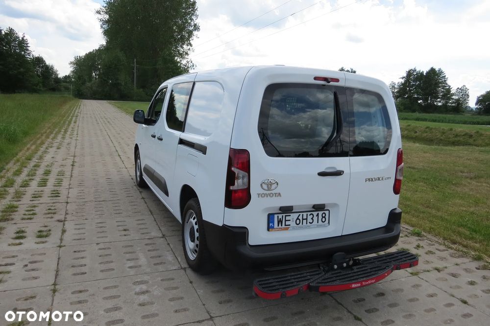 Toyota Proace City 1.2 D-4t 130km A/t Long Brygadówka - 4