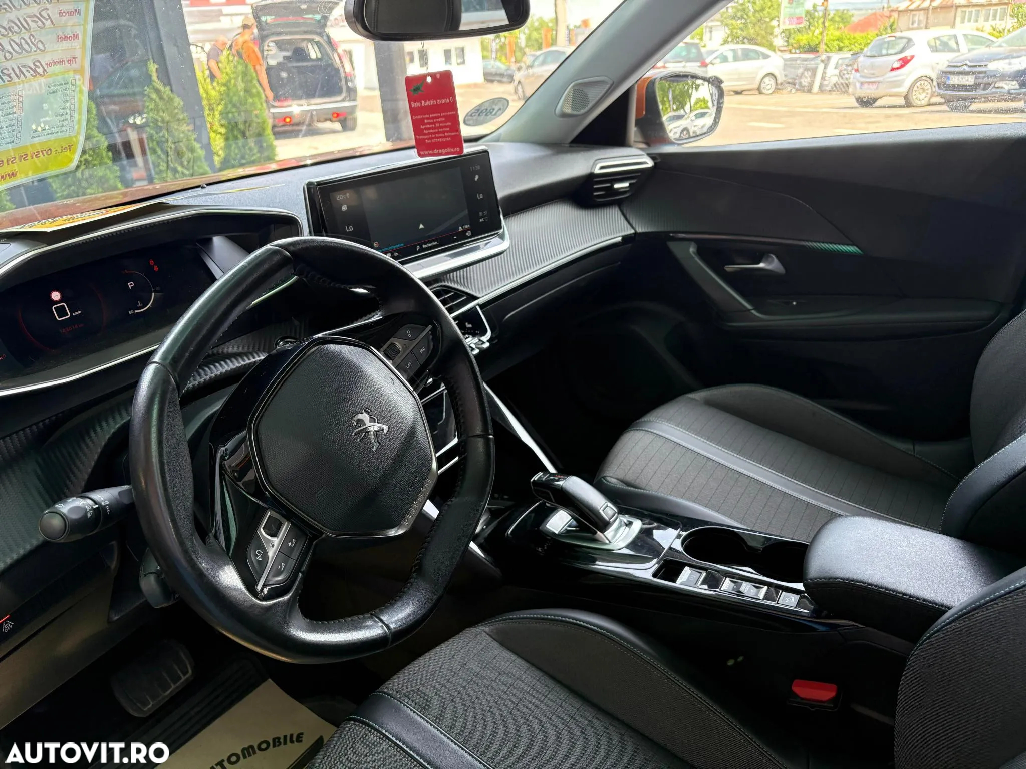 Peugeot 2008 PureTech 130 EAT8 Allure - 5