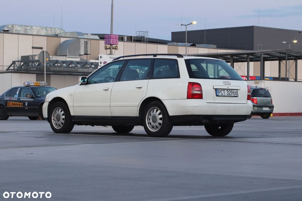 Audi A4 Avant - 4