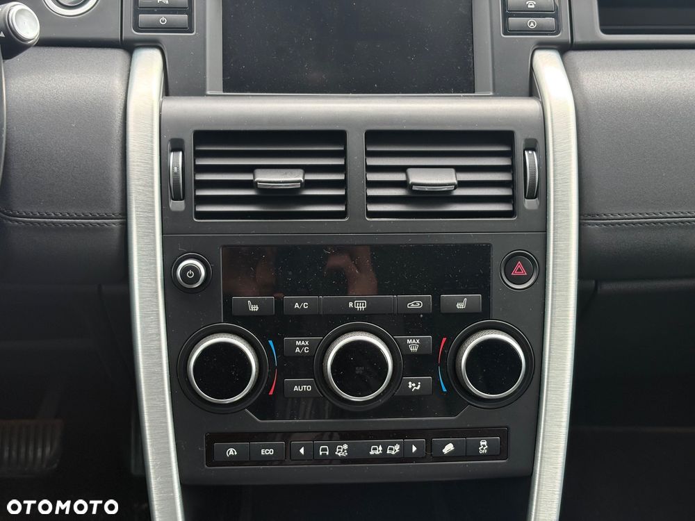 Land Rover Discovery Sport TD4 HSE Luxury - 13