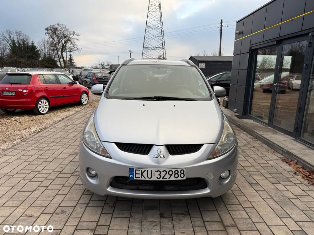 Mitsubishi Grandis 2.4 Inform - 7