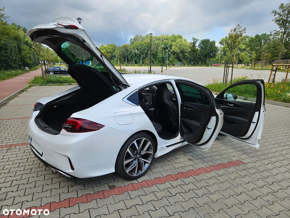 Opel Insignia 2.0 BiTurbo D 4x4 Automatik GSI - 14