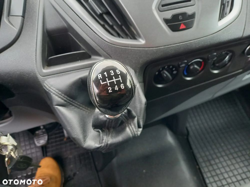 Ford Transit Custom - 11
