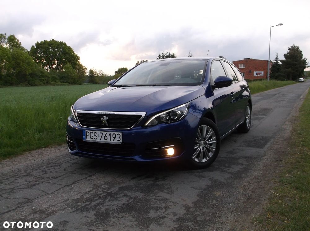 Peugeot 308 PureTech 130 GPF EAT8 Black Edition - 23