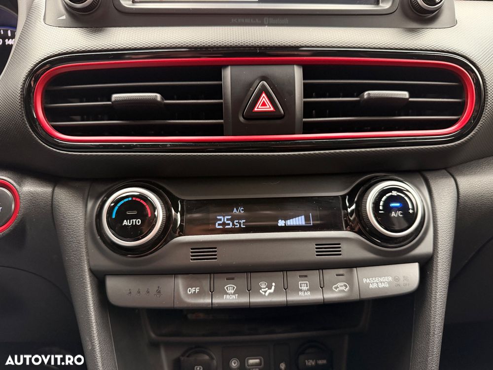 Hyundai KONA 1.6 T-GDI 4WD Aut. Premium - 17