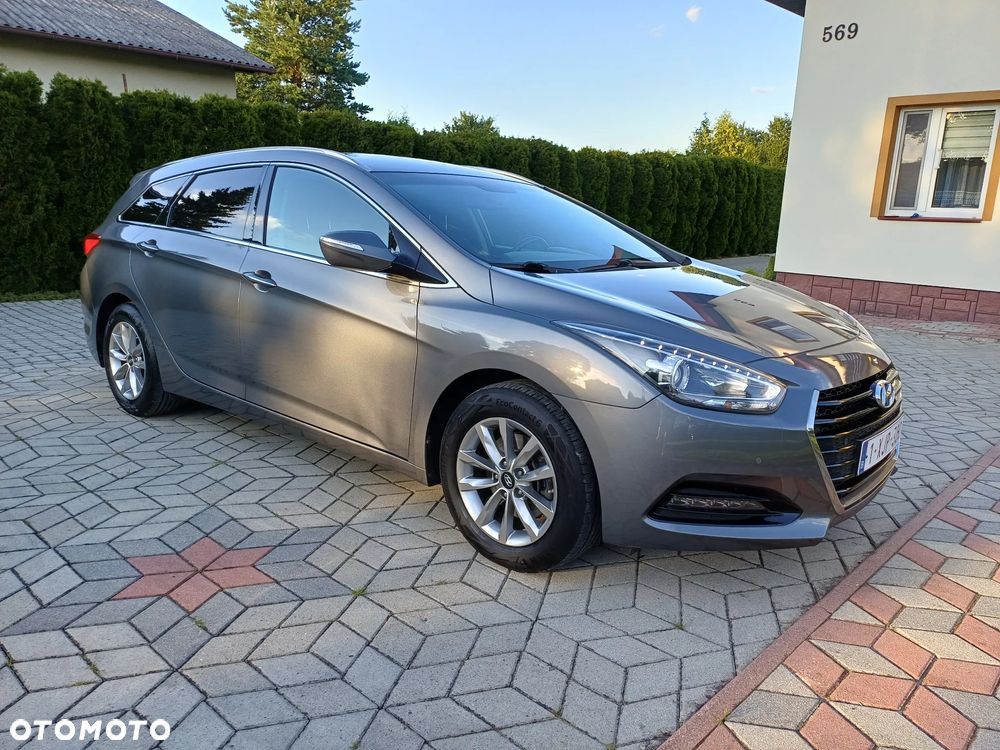 Hyundai i40 Kombi 1.7 CRDi Premium - 11