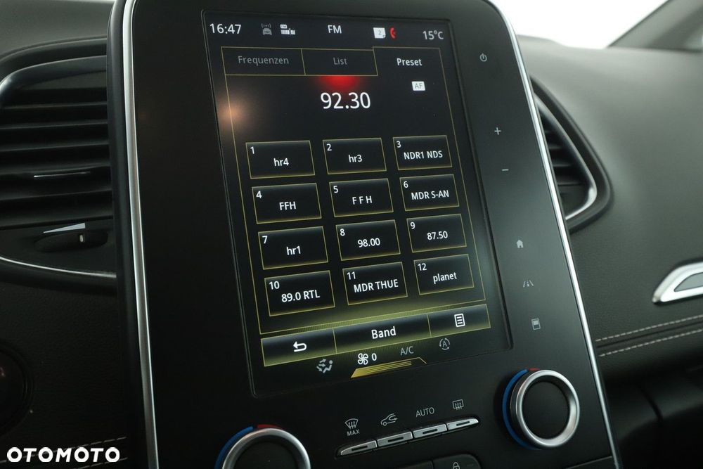 Renault Scenic - 16