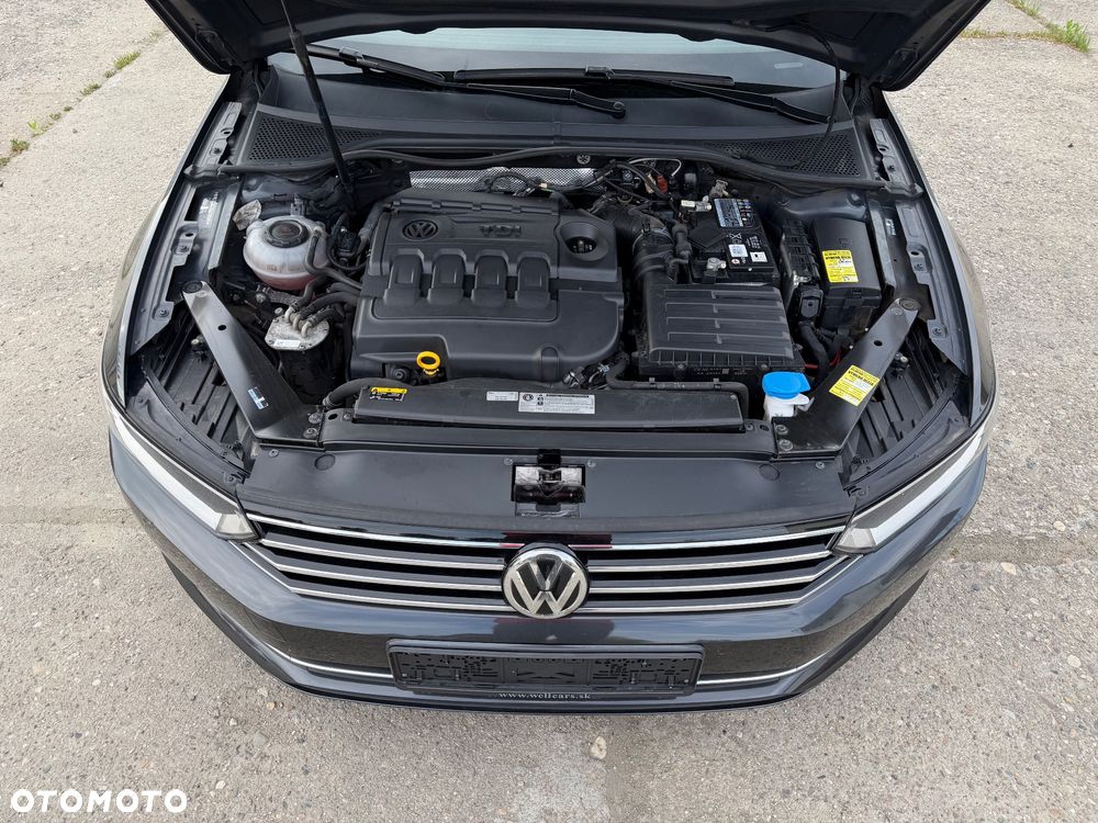 Volkswagen Passat Variant 2.0 TDI SCR DSG Highline - 26