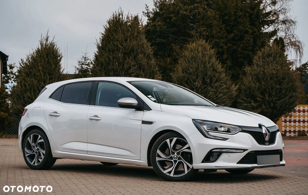 Renault Megane ENERGY TCe 205 EDC GT - 8